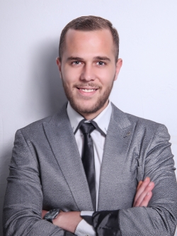 English Language Tutor Leotrim from Tirana, Albania