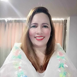 Tagalog Filipino Language Tutor Darleen from Rome, Italy